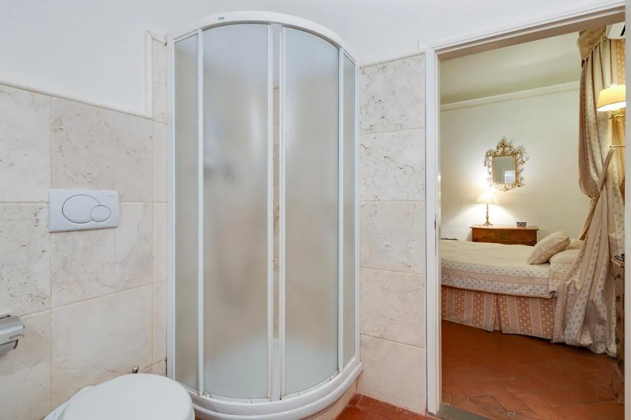 Pietre Dure Apartment Florence
