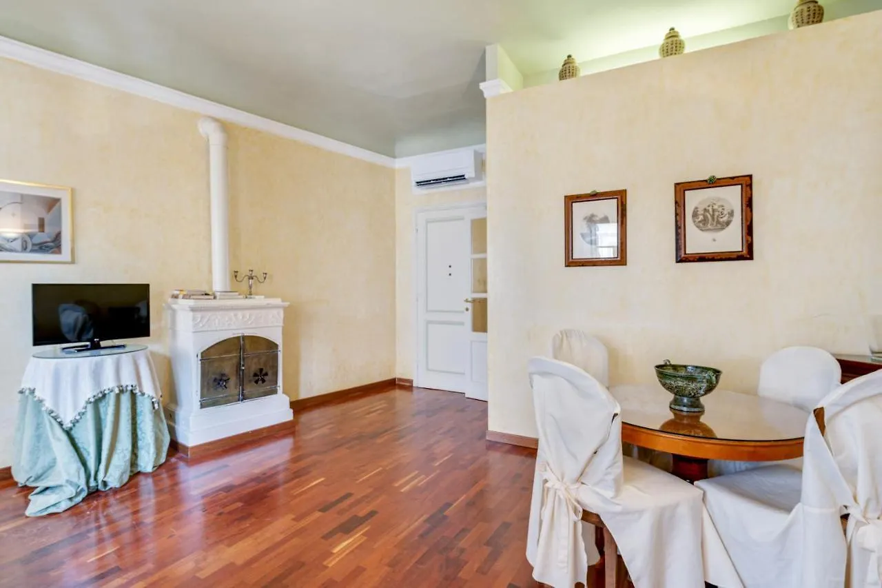 Pietre Dure Apartment Florence Italy