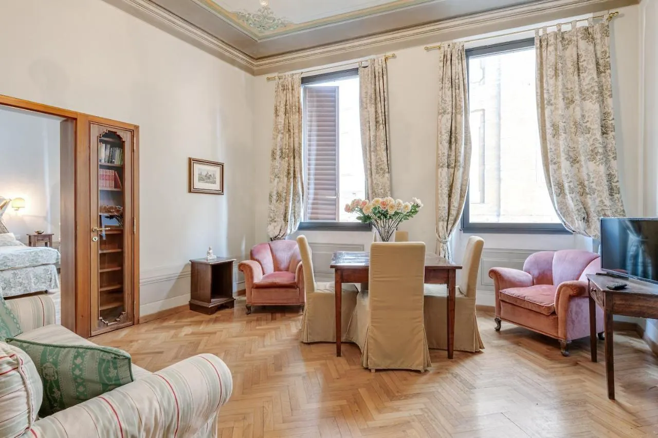 Pietre Dure Apartment Florence Italy