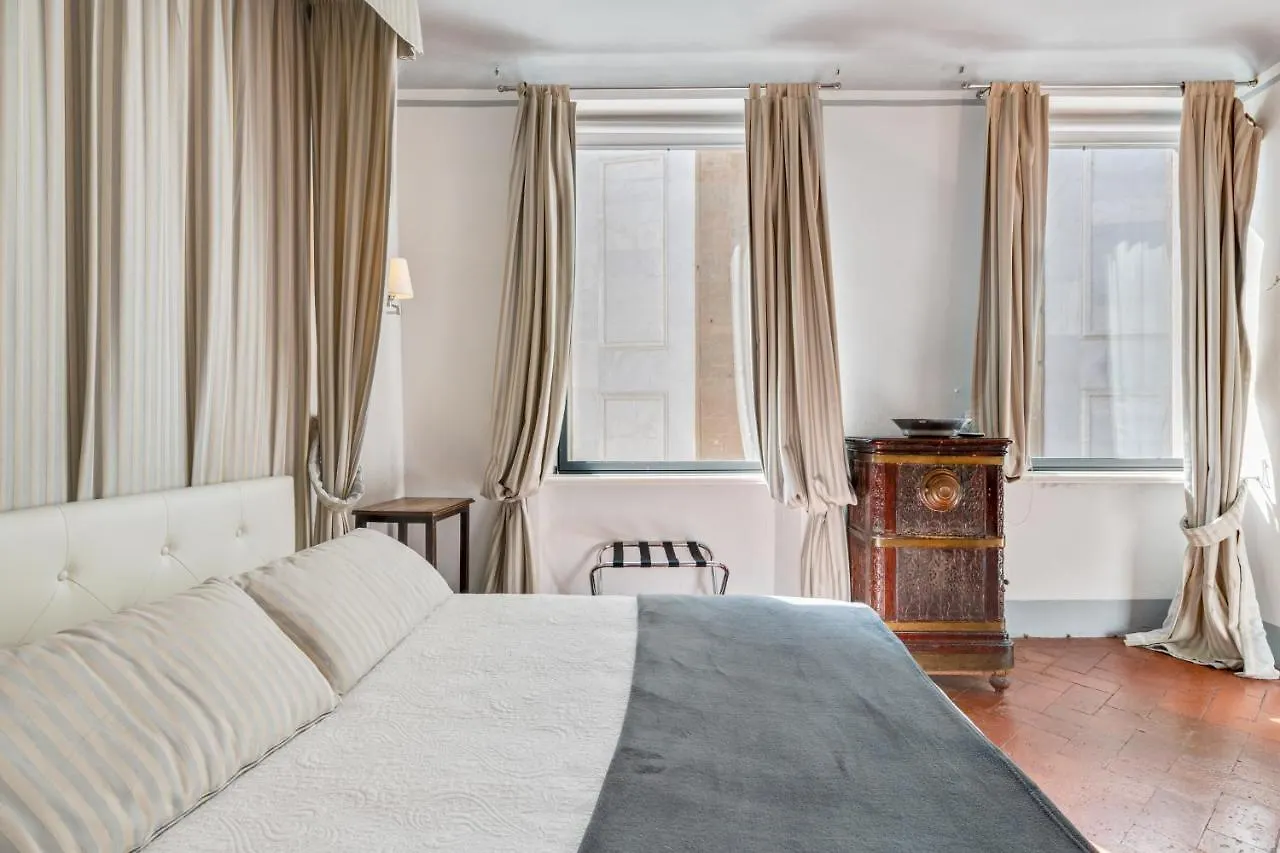 Pietre Dure Apartment Florence