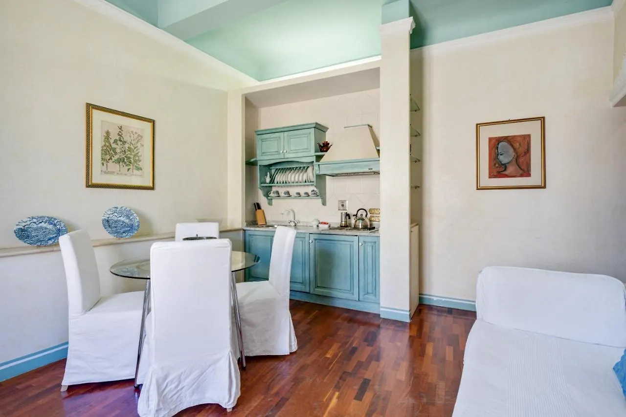 Pietre Dure Apartment Florence Italy