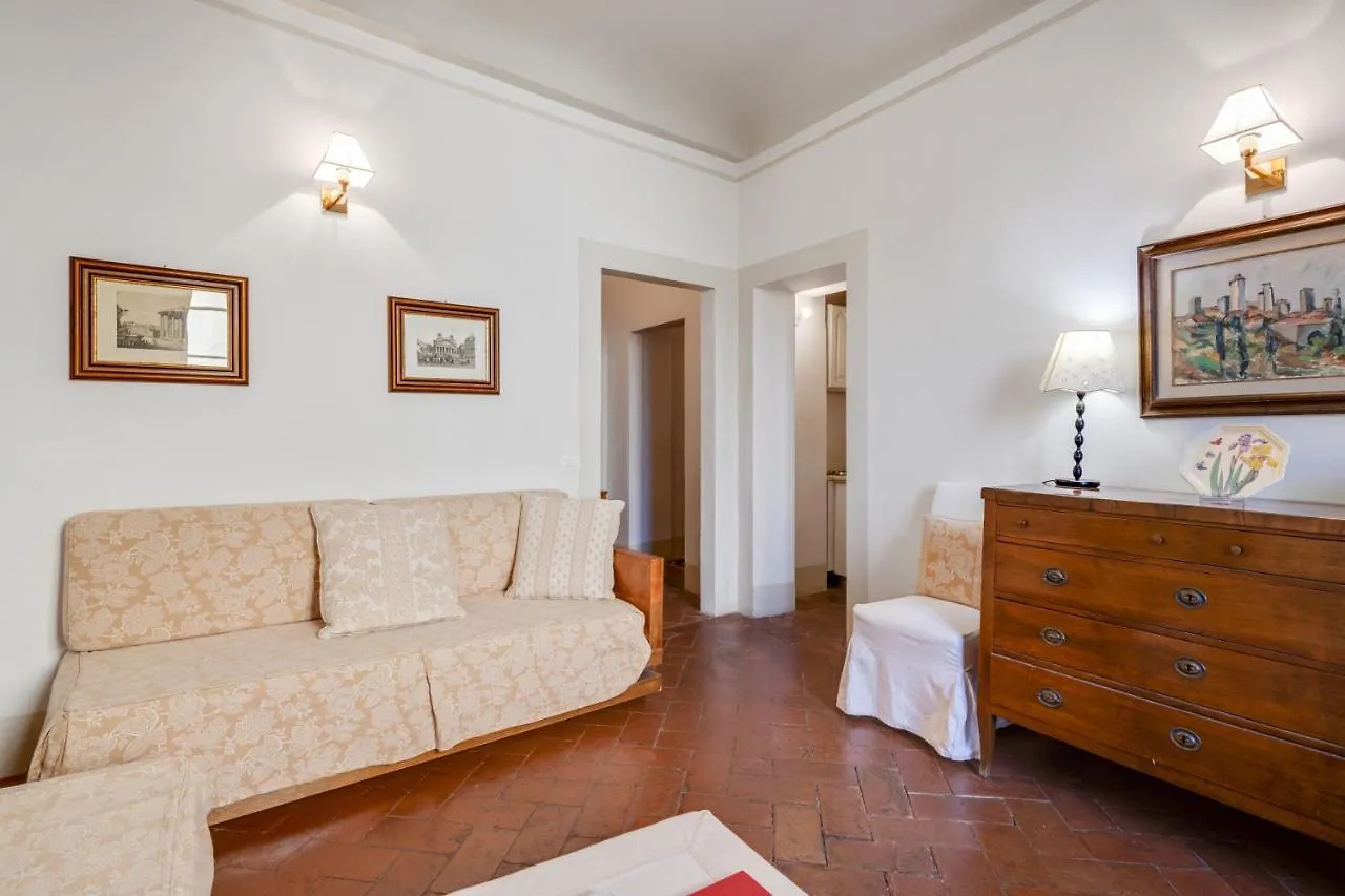Pietre Dure Apartment Florence